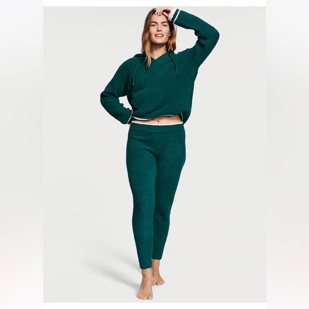 Victoria’s Secret NWT Cozy Knit Leggings